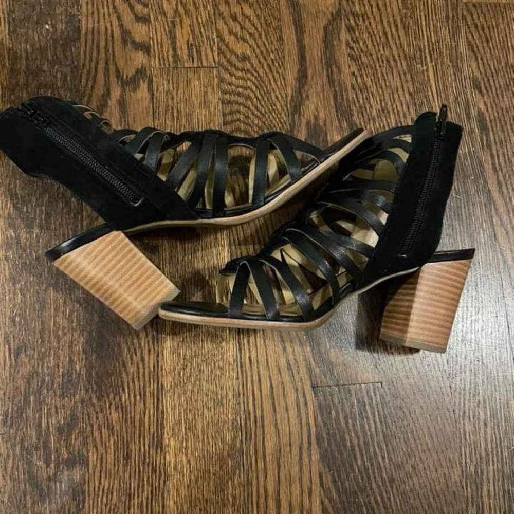 Jack Rogers Black Sandals